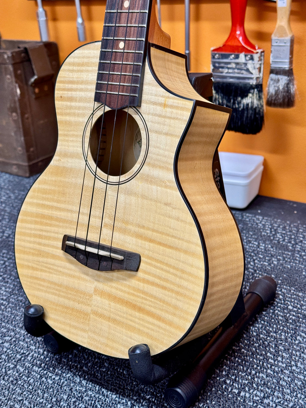 Ibanez Acoustic-Electric Concert Ukulele with Gig Bag - PRE-OWNED
