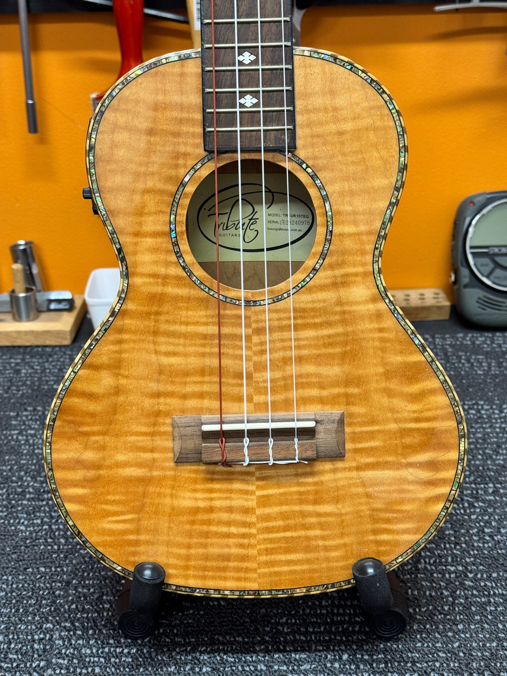 Tribute Guitars TRI-UK 10TEQ Tenor Size Ukulele - PRE-OWNED