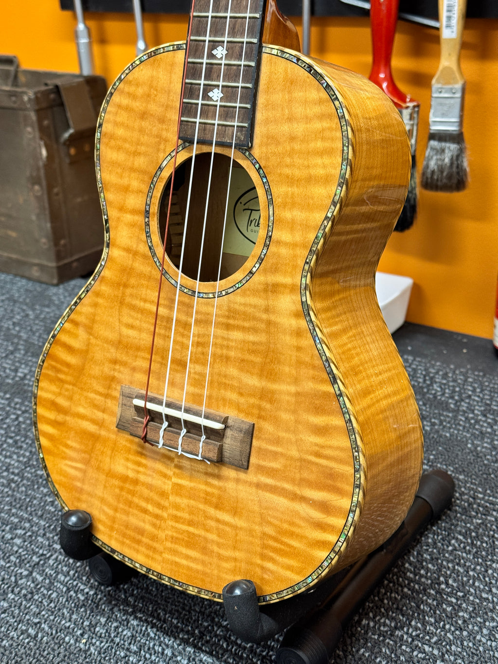 Tribute Guitars TRI-UK 10TEQ Tenor Size Ukulele - PRE-OWNED