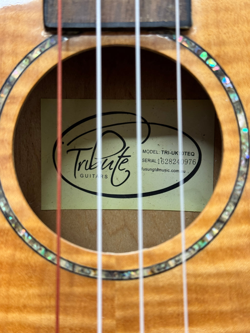 Tribute Guitars TRI-UK 10TEQ Tenor Size Ukulele - PRE-OWNED