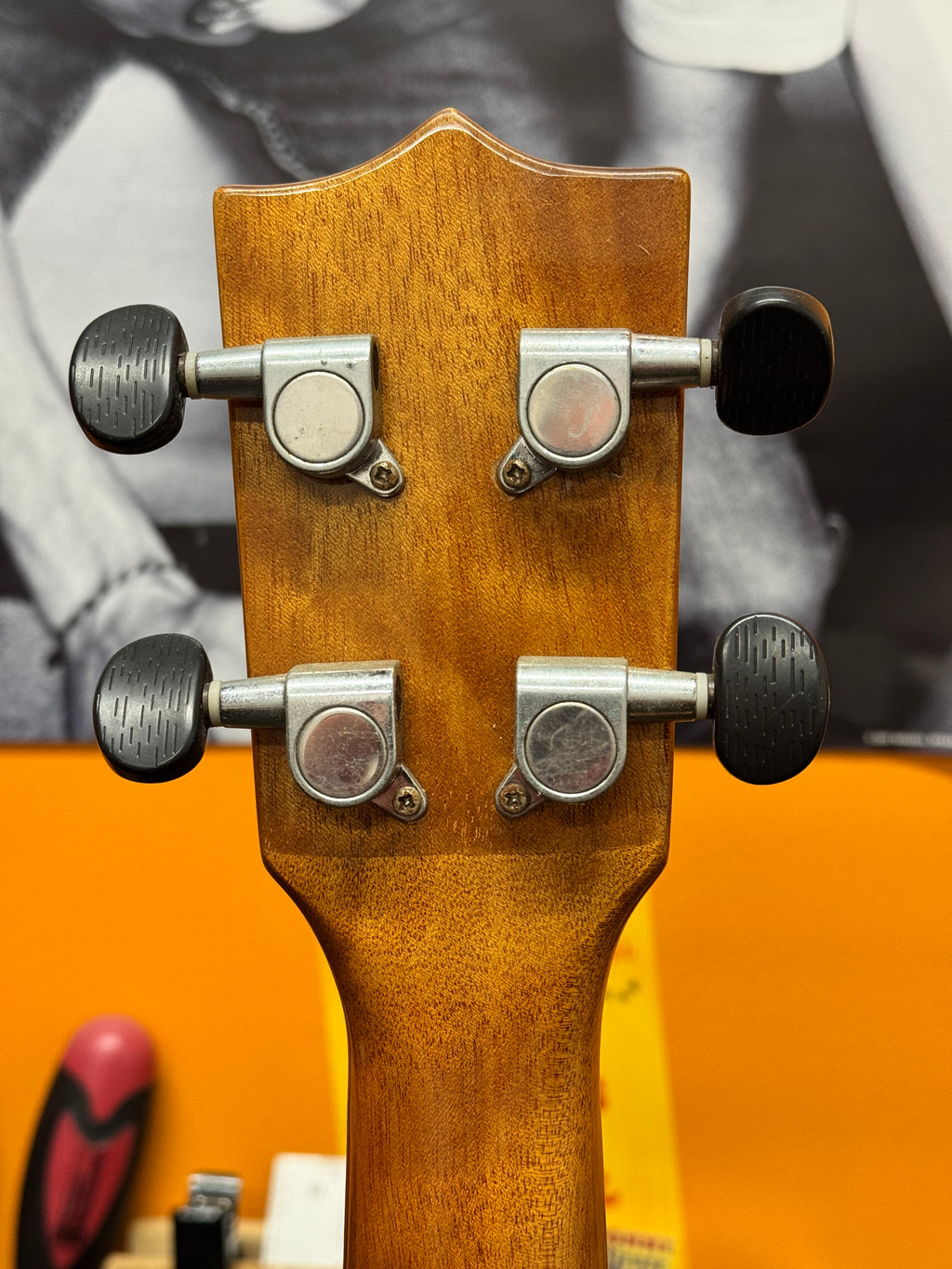 Tribute Guitars TRI-UK 10TEQ Tenor Size Ukulele - PRE-OWNED