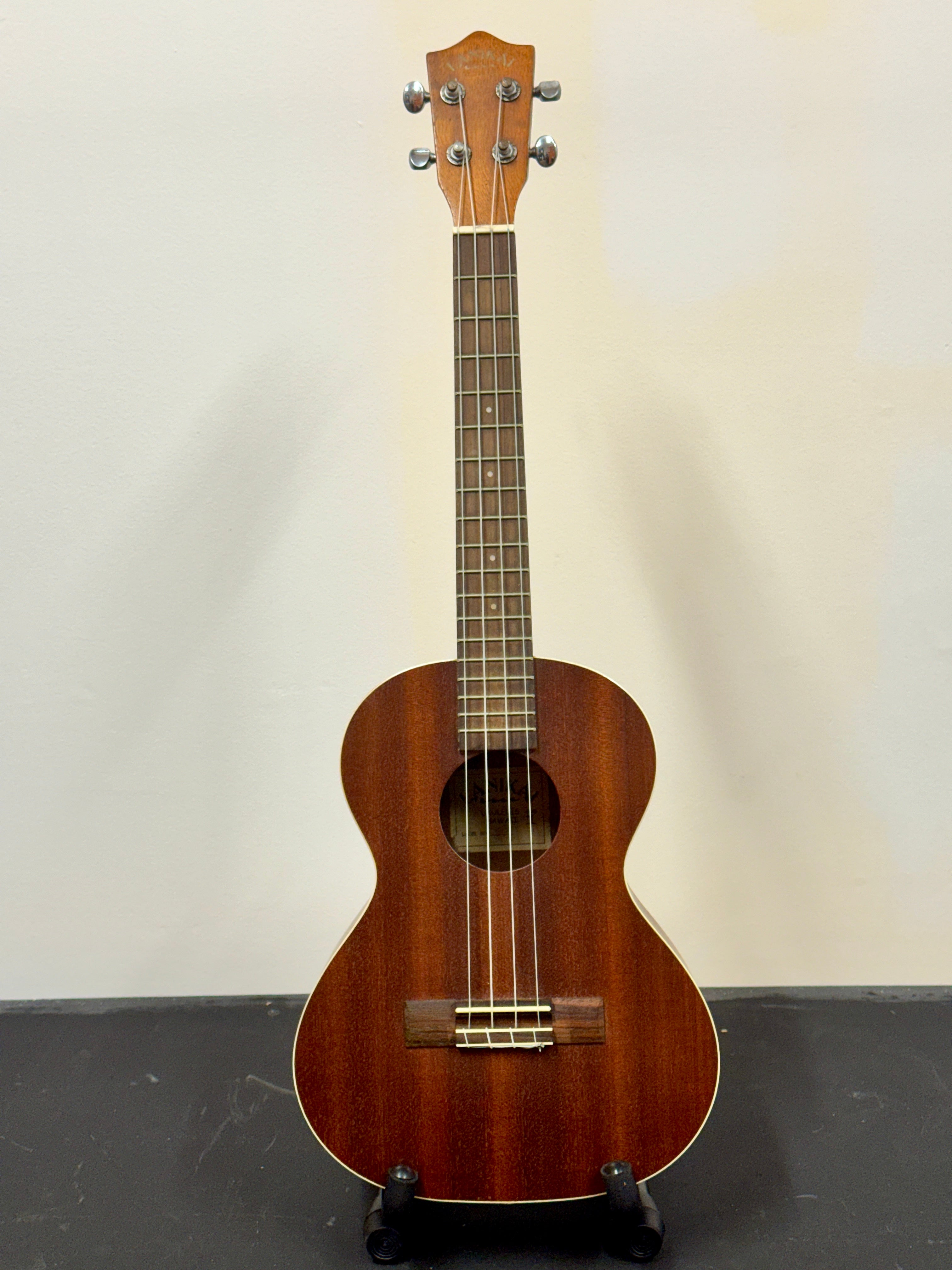 Lanikai LU Series Tenor Ukulele - Pre-Owned