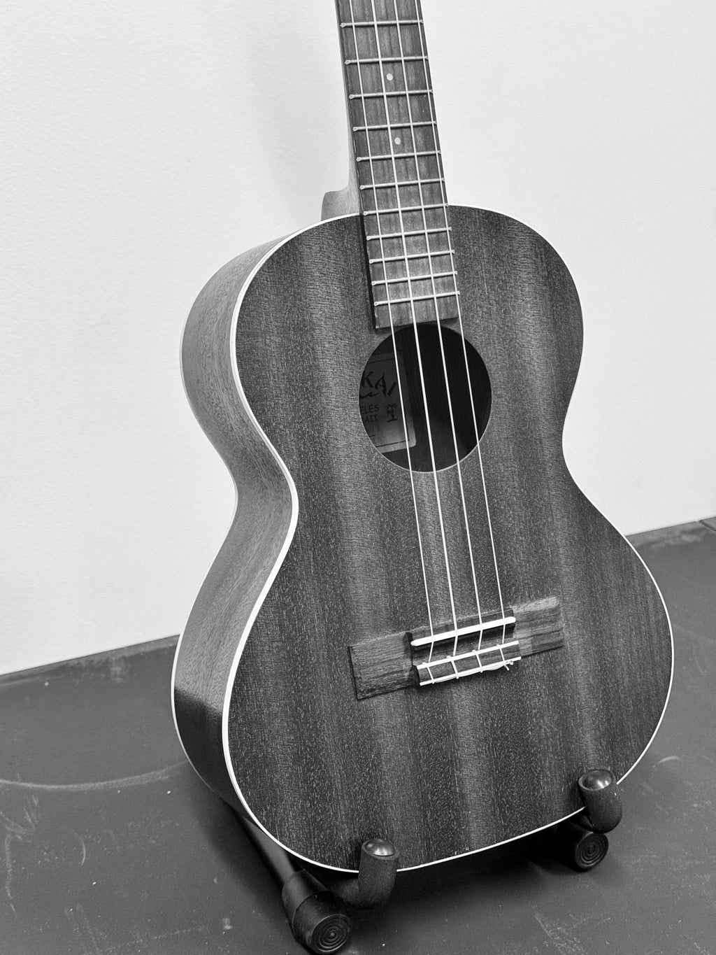 Lanikai LU Series Tenor Ukulele - Pre-Owned