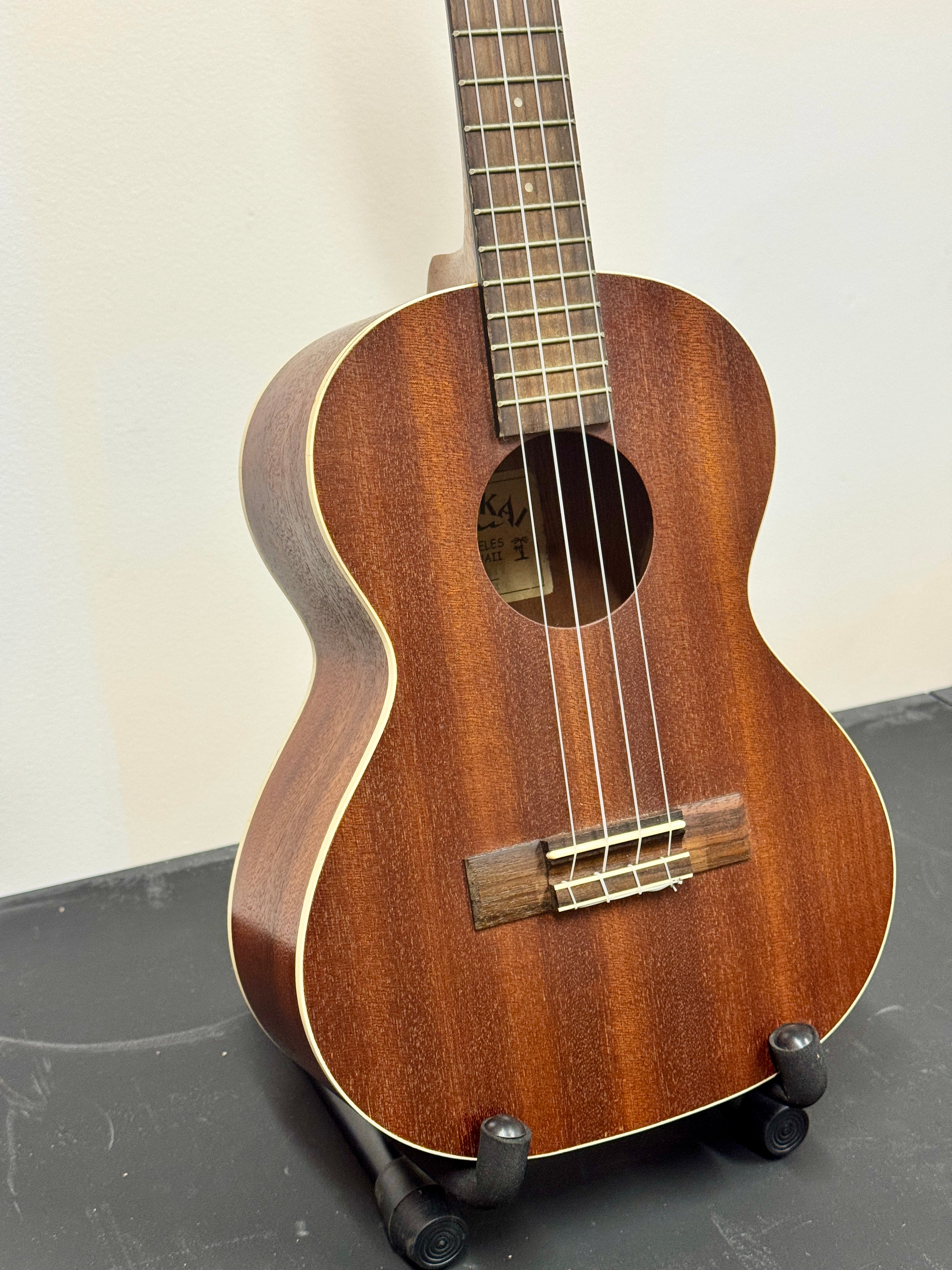 Lanikai LU Series Tenor Ukulele - Pre-Owned