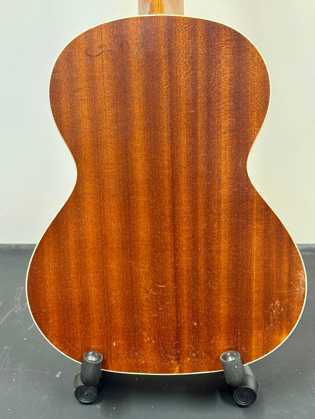 Lanikai LU Series Tenor Ukulele - Pre-Owned