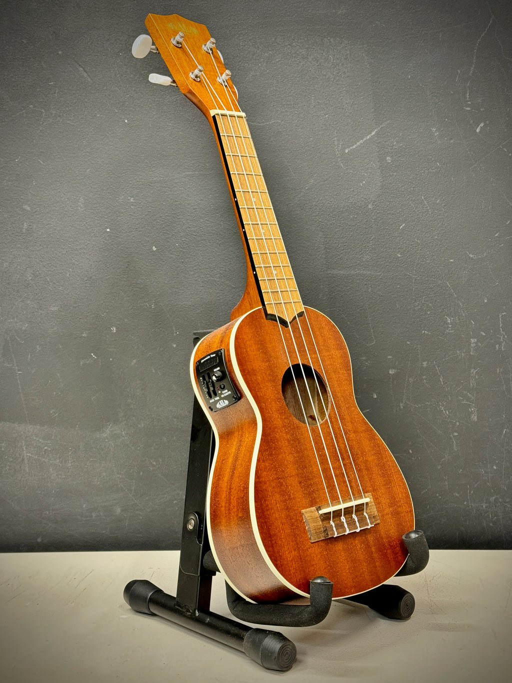 Stagg Foldable Stand for Cigar Box Guitar